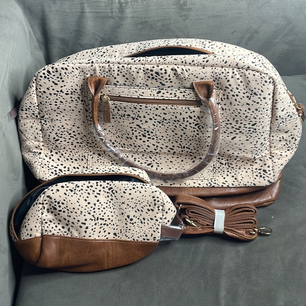 NWOT MyMealivos Canvas Travel Bag and Toiletry Bag | Size: One Size